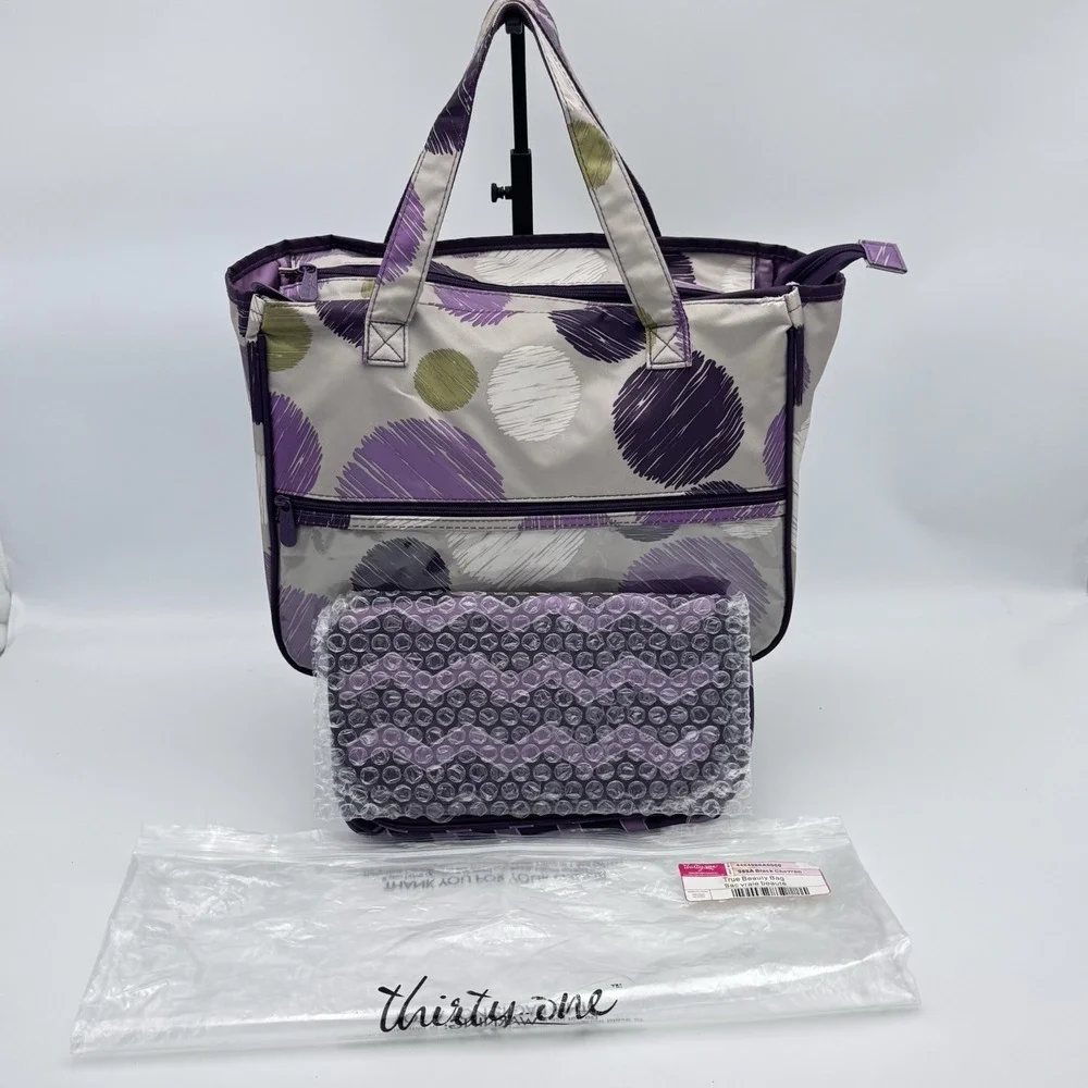 NEW Thirty-One True Beauty Bag Purple Plum Hostess Exclusive 2pcs Makeup Travel